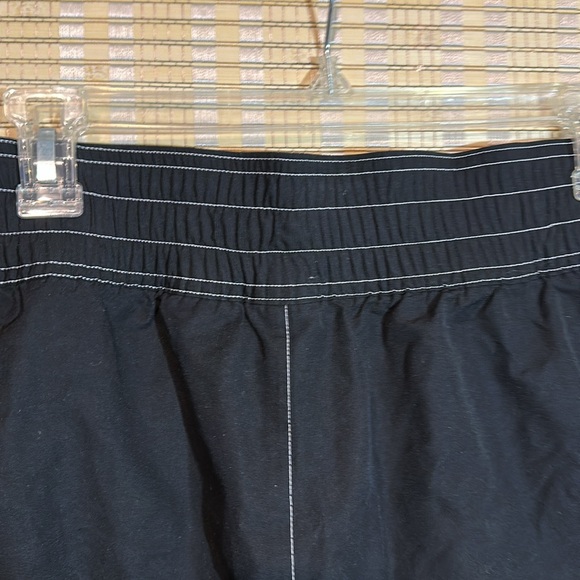 Nike Black and Red Front Zip and Pockets Swim Athletic Shorts XL 16-18 - Picture 7 of 15